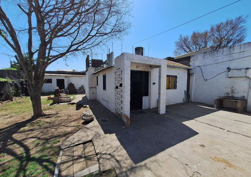 Venta Casa 3 Ambientes Con Local Morón