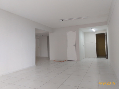 Imagem 9 de 13 de Conj. Comercial Para Alugar Na Cidade De Fortaleza-ce - L10814
