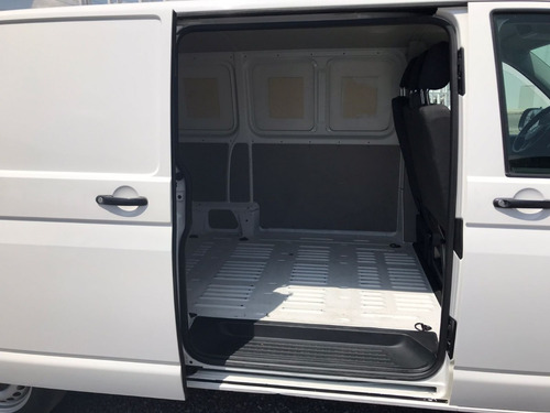 Imagen 7 de 15 de Volkwagen Transporter 2018 Tdi A/c Seminueva Impecable