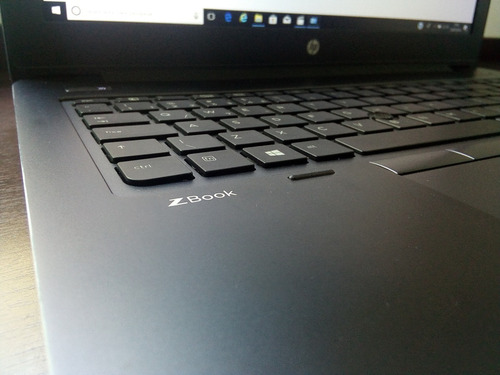 Workstation Móvel Hp Zbook 15g3- I7- 16gb De Ram - Ssd500gb