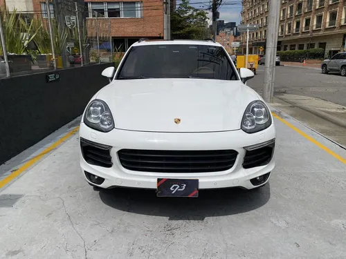 Porsche Cayenne Platinum Edition