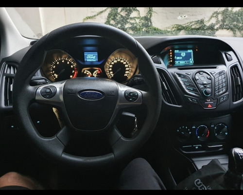 Imagen 7 de 10 de Ford Focus S