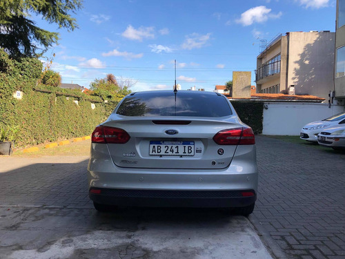 Imagen 4 de 13 de Ford Focus Iii 2.0 Sedan Se Plus At6 2017