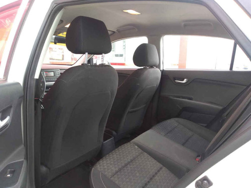 Imagen 10 de 11 de Kia Rio Sedan 2020 L 1.6l Tm6 Credito Agencia