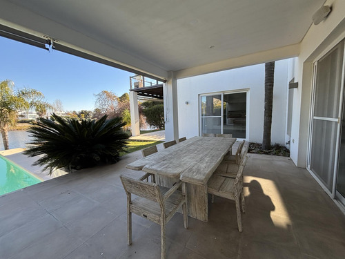 Casa En Alquiler En Los Alisos Nordelta
