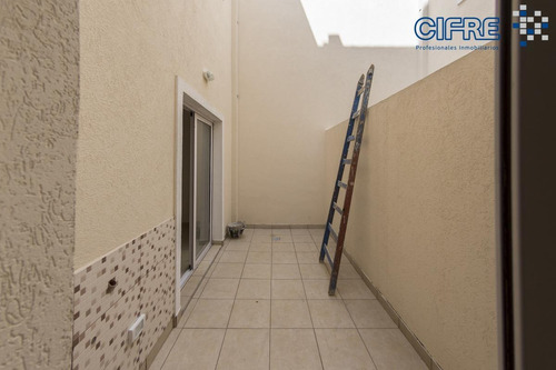 Ph A Estrenar De 2 Ambientes En Planta Baja Lateral Con Patio.