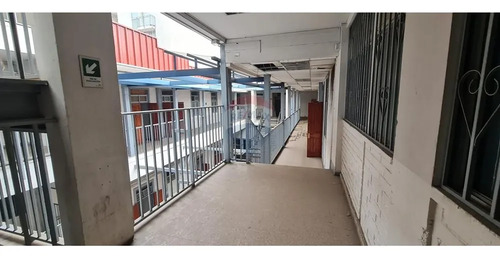Edificio Con Anteproyecto Aprobado