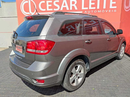 Imagem 13 de 15 de Fiat Freemont Precision 2.4 16v 172 Cv Aut 2013