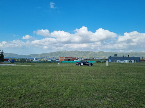 Imagen 3 de 12 de Lote En Venta Puerto Del Aguila! Barrio Cerrado En Dique Los Molinos! Mejor Ubicacion Y Vista!