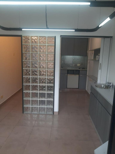 Alquiler Monoambiente. Zona Retiro.24 M .baño.cocina