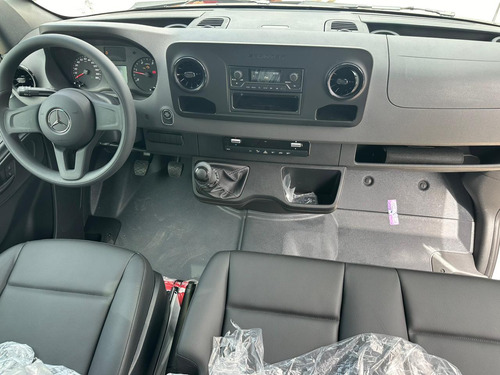 Sprinter Van 417 Teto Baixo 16 Lugares