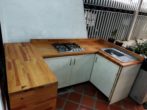 Cocina Con Tope De Pino 32mm L (Usado)