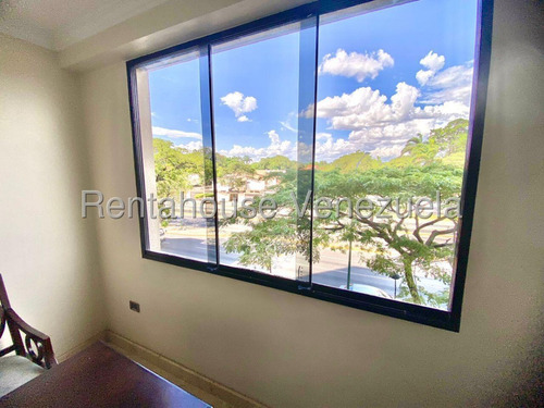 Bello Apartamento En Venta En Barqusimeto Este, Avenida Lara 25-8310 App