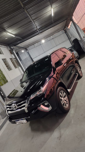 Imagem 2 de 13 de Hilux Sw4 Srx 2.8 7 Lugares 2018/18
