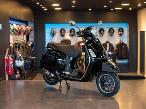 Vespa Gts 300 Super Negra Modelo 2023 Entrega Ya