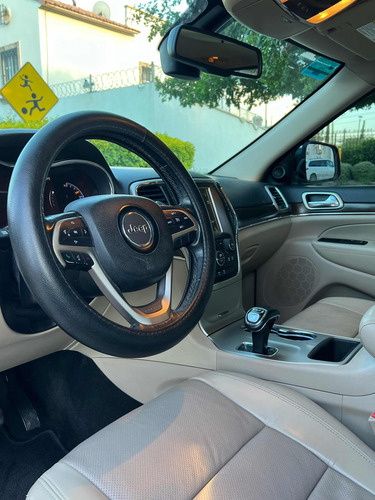 Jeep Grand Cherokee 3.6 Limited Lujo V6 4x2 At