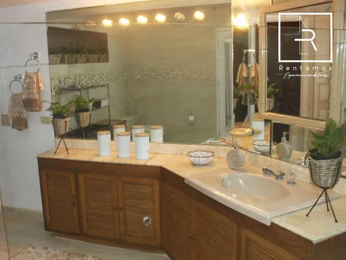 Casa En Arriendo En Loma Del Chocho. Cod A10810