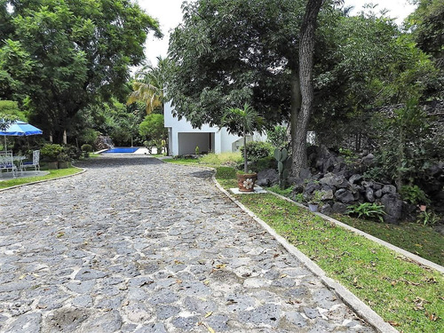 Excelente Casa En Condominio En Venta Cuernavaca