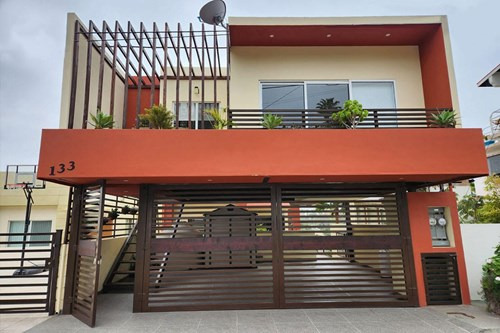 Casa Con Dos Departamentos En Venta, Con Vista Al Mar, Chapultepec, Ensenada, Bc