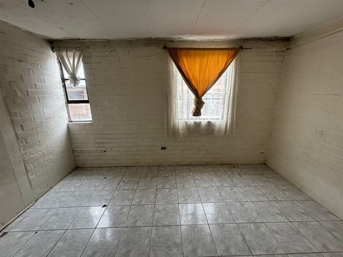 Departamento En Venta De 2 Dorm. En San Bernardo