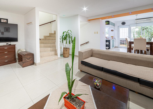 Venta-duplex 4 Ambientes- Cochera- Patio- Villa Bosch