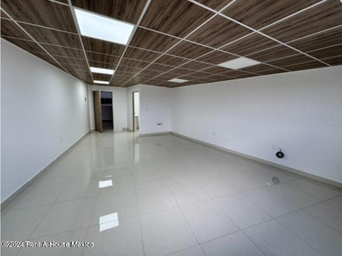 Juriquilla Consultorio Médico En Renta Rah3996