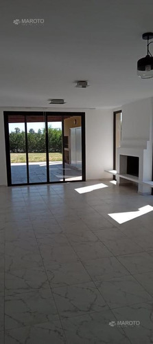Imagen 4 de 20 de Casa En Venta Y Alquiler En El Canton - Maroto Propiedades