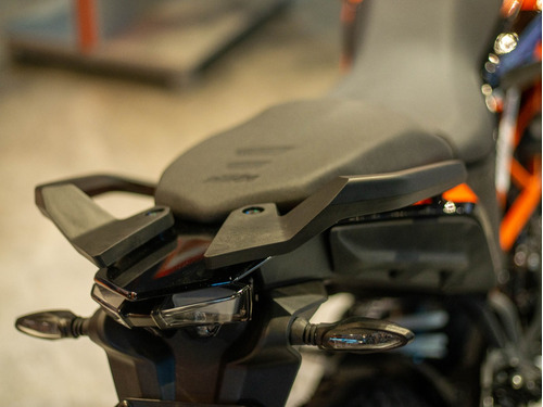 Imagen 22 de 25 de Ktm Adventure 390 Con Rayos Unidades Disponibles