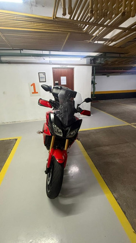 Moto Muito Nova, Sem Detalhes, Com Acessórios