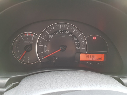 Nissan March S 1.0