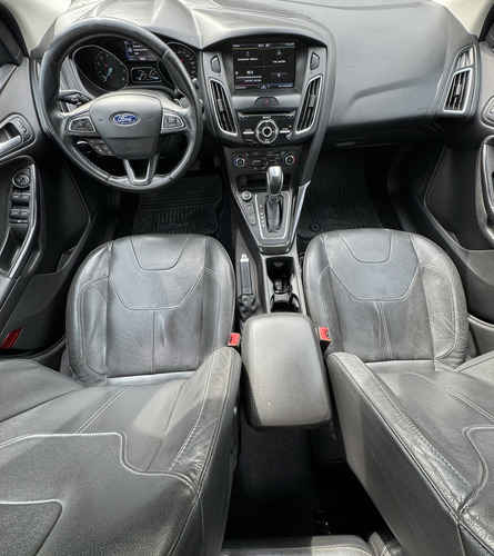 Ford Focus III 2.0 Sedan Titanium At6