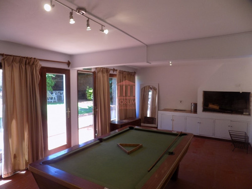 Venta Casa 3 Dormitorios , 3 Baños- Ref: 448