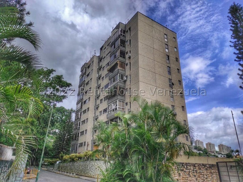 En Venta Hermoso Cómodo Y Confortable Apartamento En Venta En Colinas De Santa Mónica Código: 23-1296