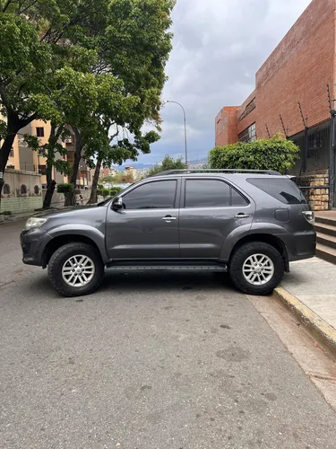 Toyota Fortuner Año 2012/4×4.
