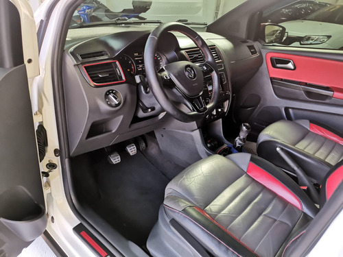 Volkswagen Fox 1.6 16v Msi Pepper Total Flex 5p