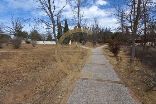 Vende Ex Club House, Dentro Cond Bosque Country