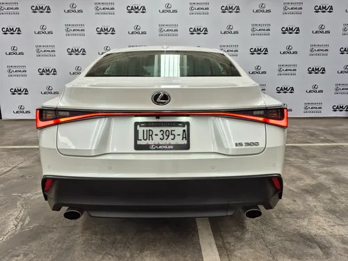 Lexus IS 4p 300 Premium L4/2.0/T Aut