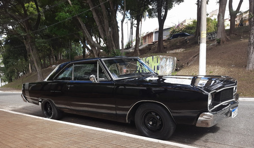 Dart De Luxo V8 318