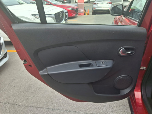 Renault Stepway 5p Intens L4/1.6 Aut