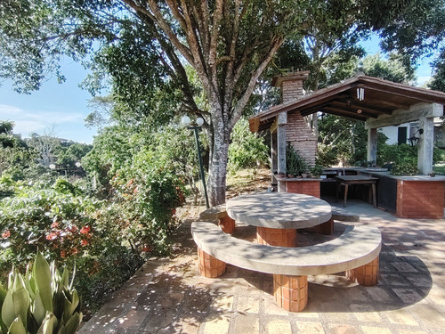 Espectacular Casa En El Manzano, Excelente Vista. Emss
