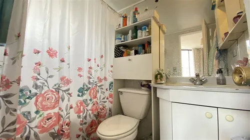 Departamento En Venta De 3 Dorm.,3 Baños, Colón, Vespucio