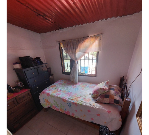 Best House Vende Cómoda Casa En Sector Santa Eduvige, Carrizal.