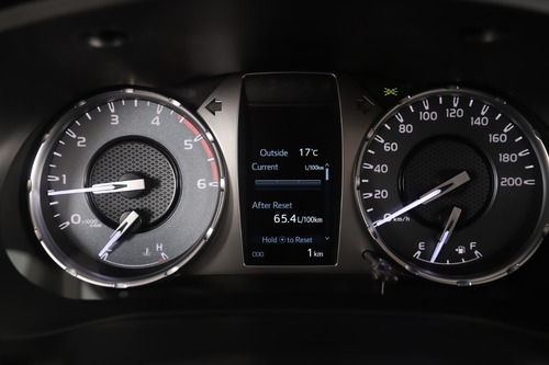 Imagen 14 de 15 de Hilux 4x2 Dc Srv 2.8 Tdi 6 At
