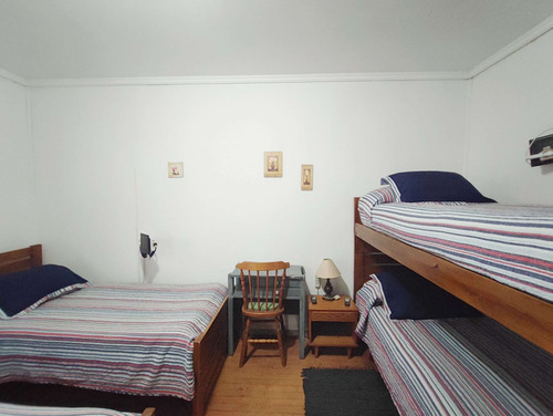 Venta De Propiedad Comercial En Centro De Quilpué, 5h+5b+4e