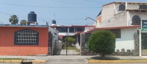 Amplia Casa En Venta En Esquina, Rápida Salida A Cdmx Y También Al Aifa