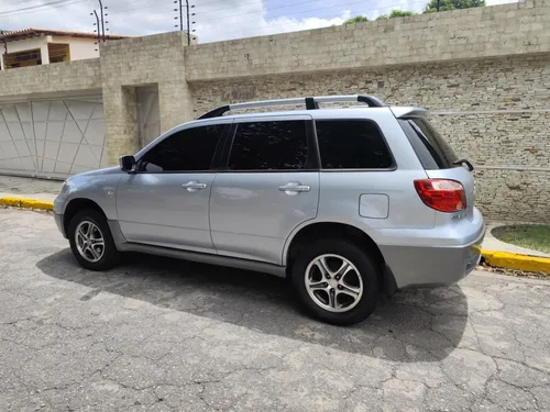 Mitsubishi Outlander Glx