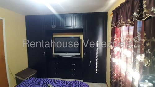Rafael Gamarra Alquila Excelente Casa, Be13096, Encantadora Casa Cuenta Con 2 Habitaciones, Increíbles Áreas Sociales Con Piscina Y Parque, Perfectas Para Relajarte Y Compartir Momentos Especiales.