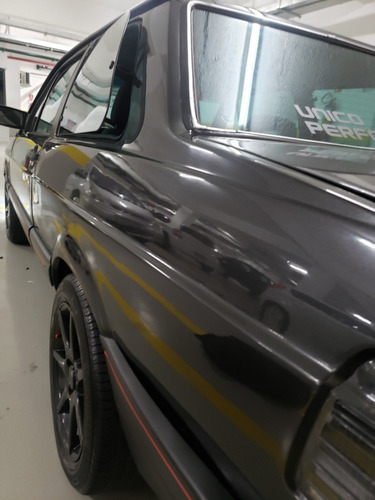 Volkswagen Voyage 1.8 Turbo
