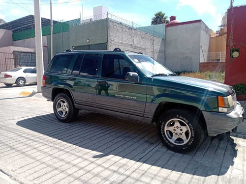 Imagen 1 de 13 de Jeep Cherokee Cherokee Se