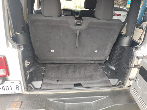 Jeep Wrangler 3.8 Sport X 4x4 Mt